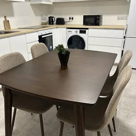 Iec Campus Apartment *